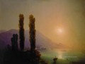 Ivan Aivazovsky amanecer en la costa de yalta Paisaje marino